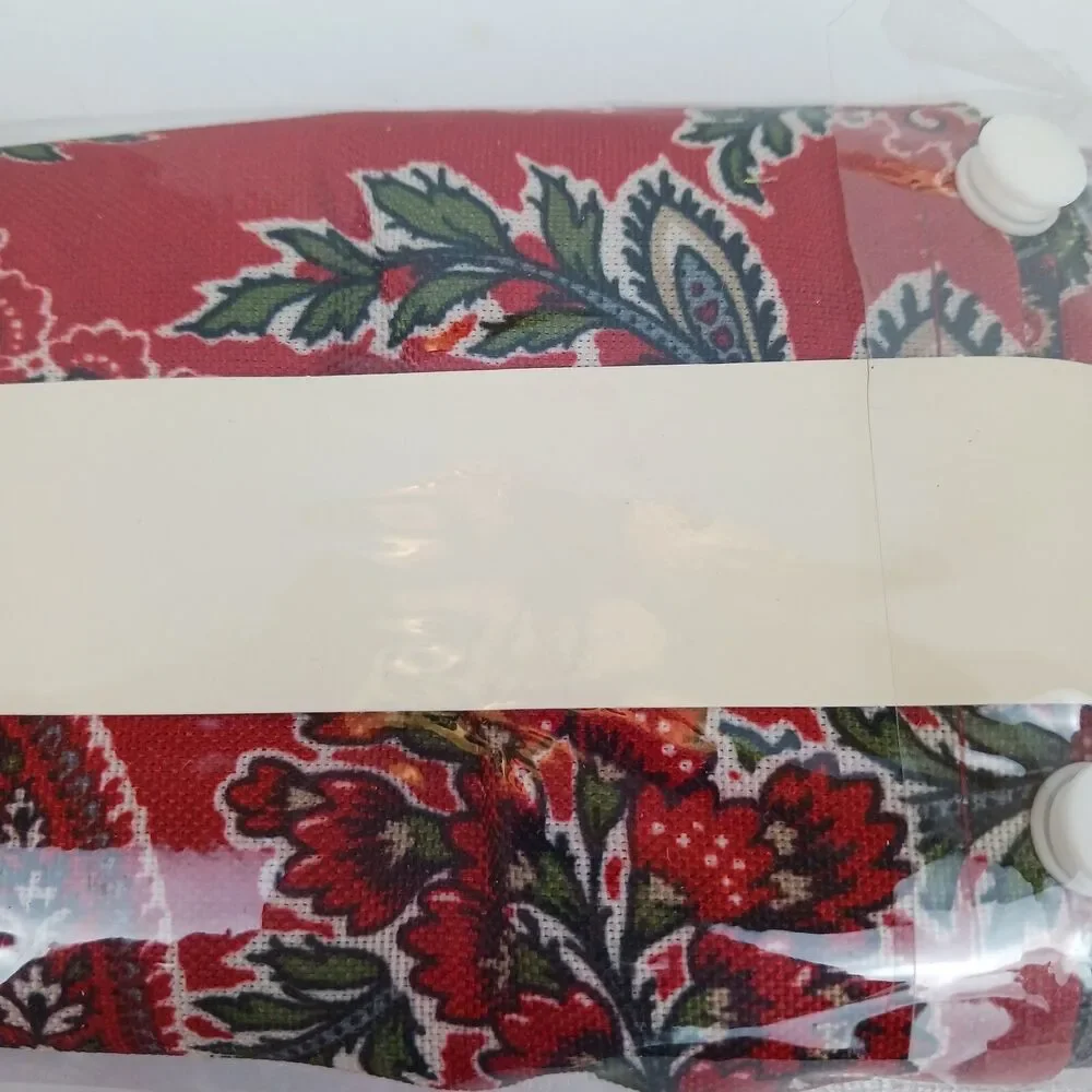 CYNTHIA ROWLEY Cloth Table Napkins New In Package Set Of 4 Paisley Red 18